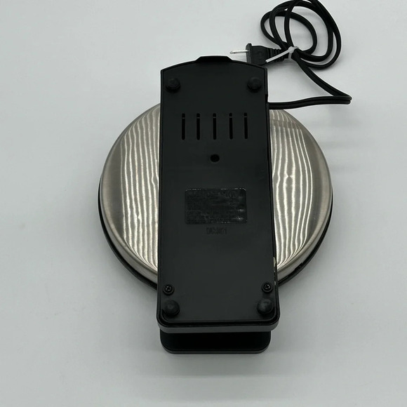 Cuisinart WMR-CA Round Classic Waffle Maker Iron - Tested Works Great - Picture 5 of 7